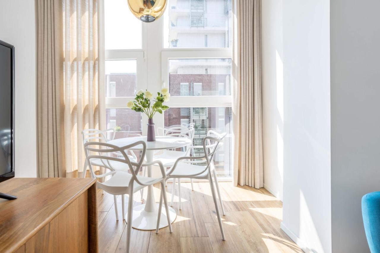 Sunlit 1 Bedroom Apt Via Pirelli Milánó Kültér fotó